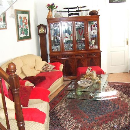 Les Trois Puits Bed & Breakfast Brion-pres-Thouet Exterior foto